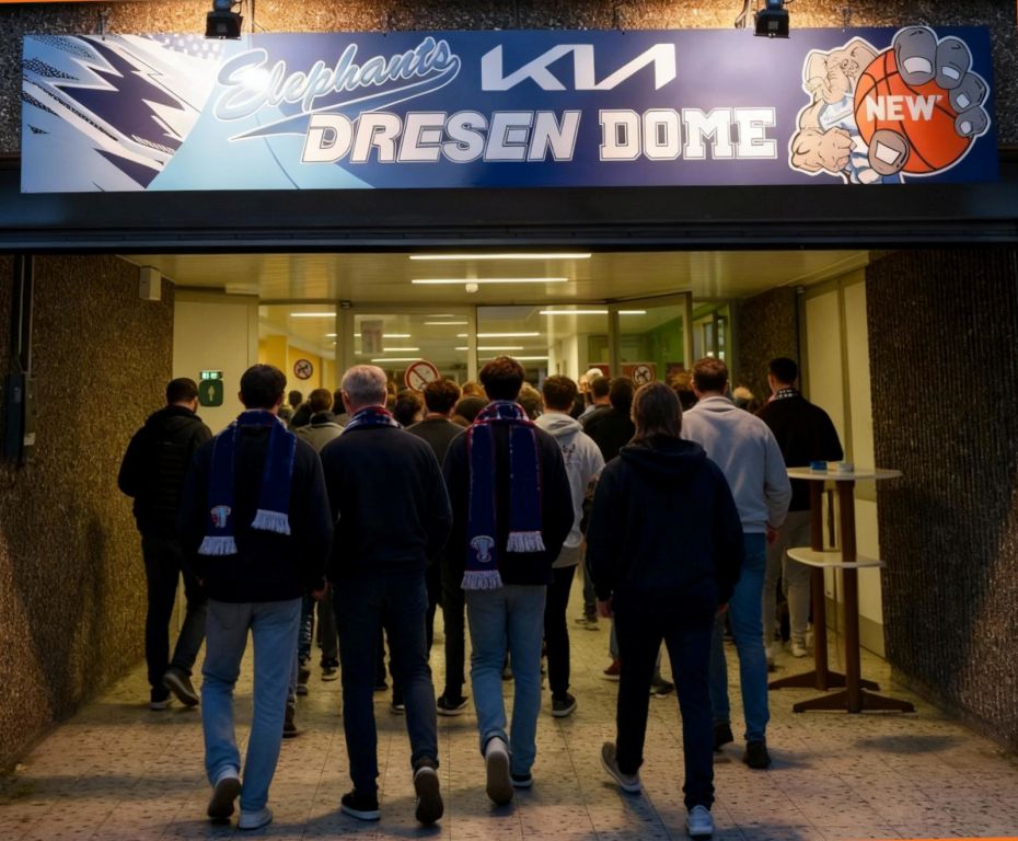 Bande KIA DRESEN Aussen mit Zuschauern k