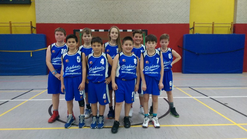 U12